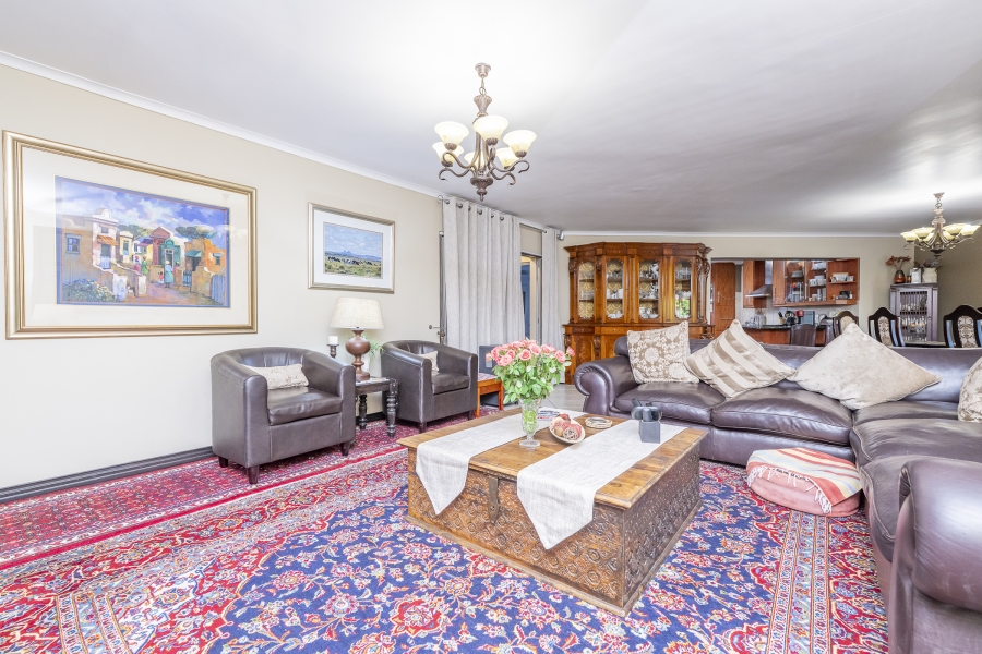 7 Bedroom Property for Sale in Eversdal Western Cape